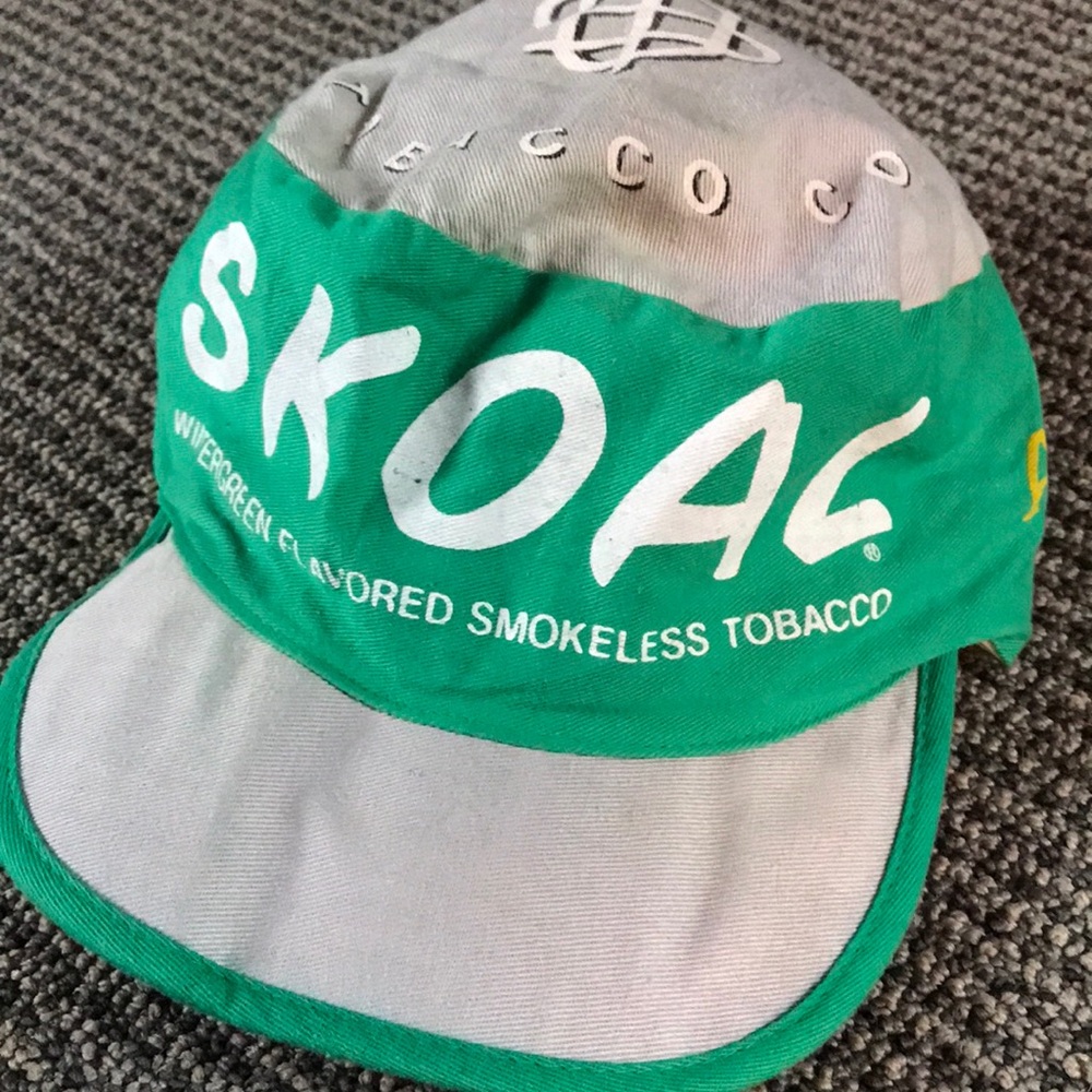 Two-Tone Green and Gray Baseball Cap